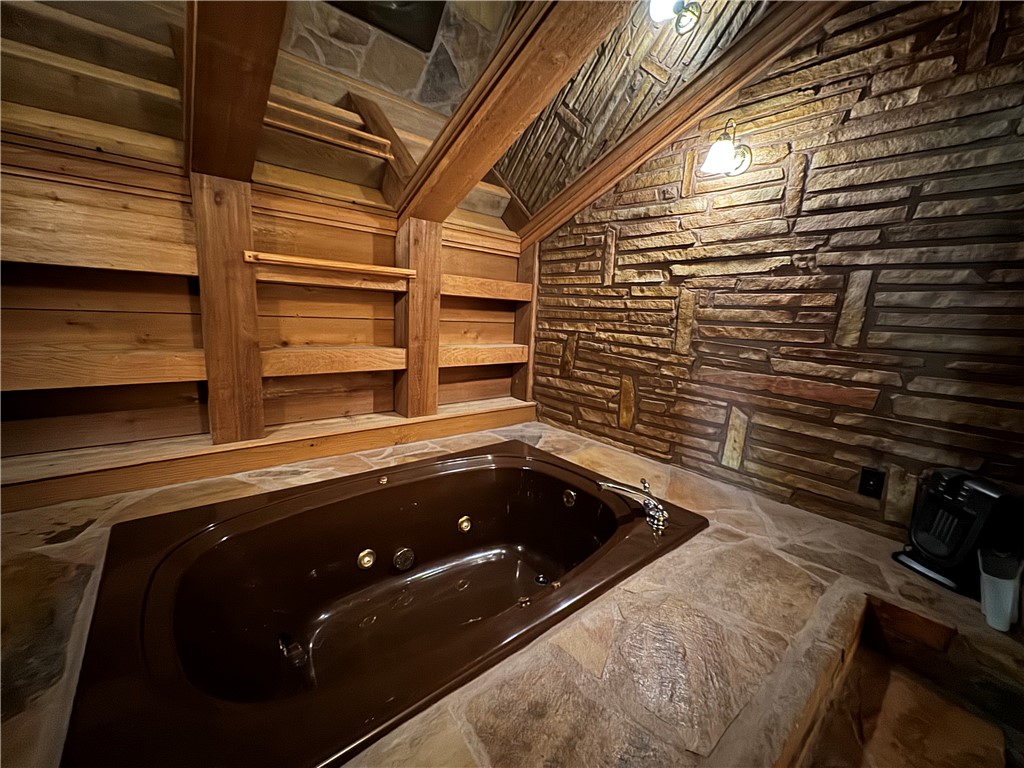 Jenkins Lakefront Pines - Residential