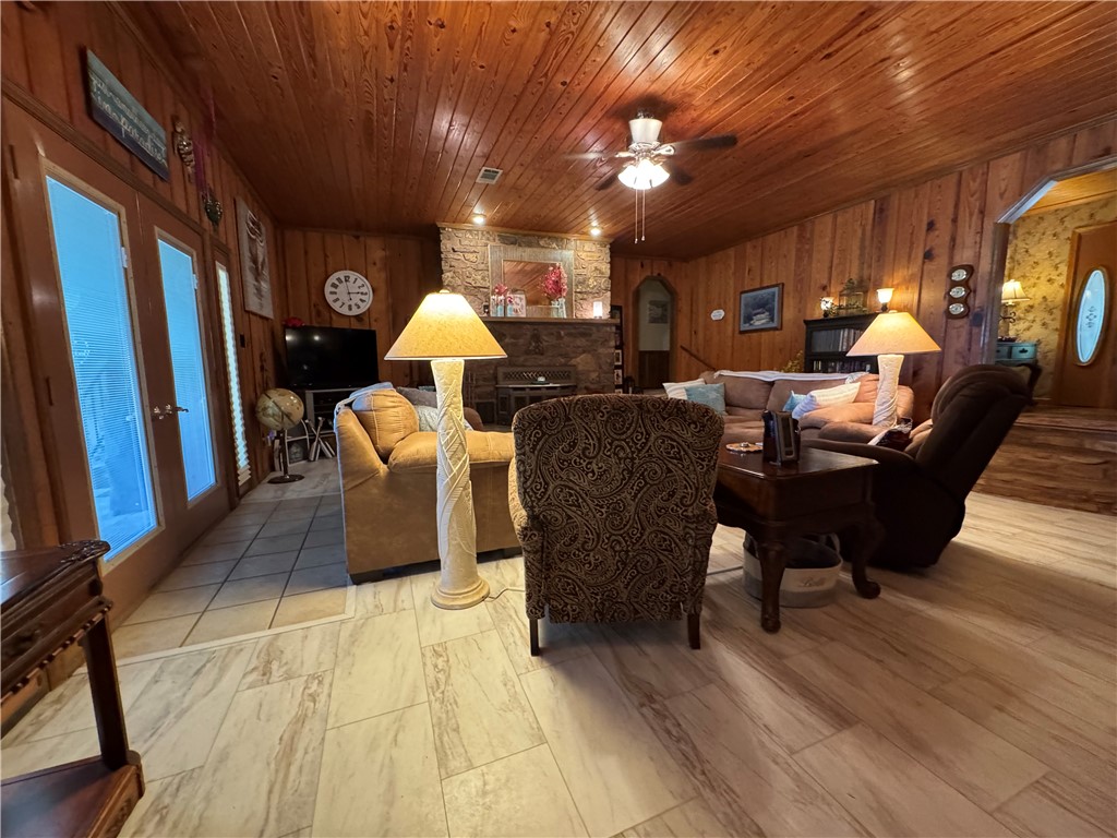 Jenkins Lakefront Pines - Residential