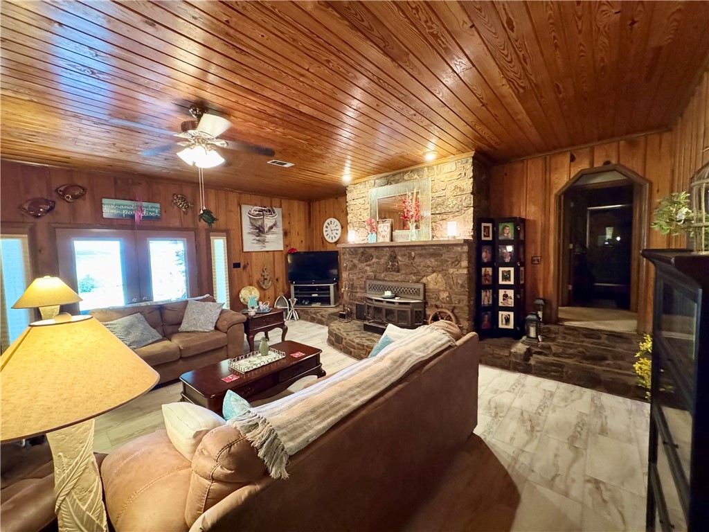 Jenkins Lakefront Pines - Residential