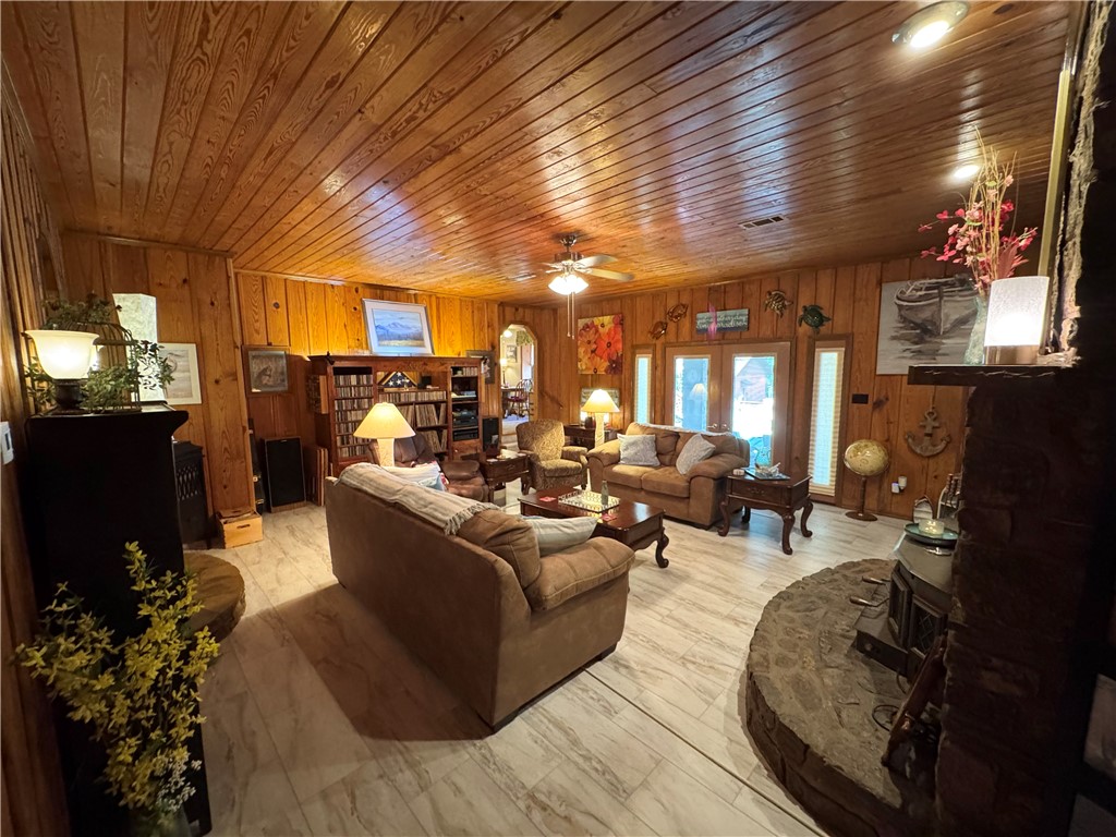 Jenkins Lakefront Pines - Residential