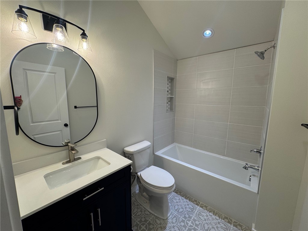 C D Gunters Add 2 Siloam Spgs - Residential Lease