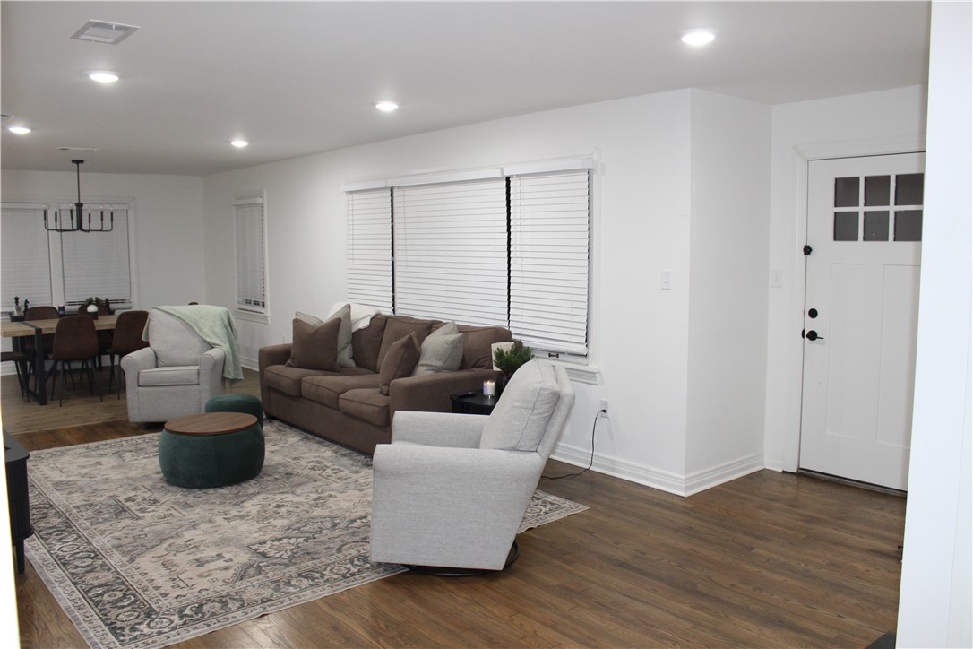 ORIGINAL TOWN OF BENTON - Residential