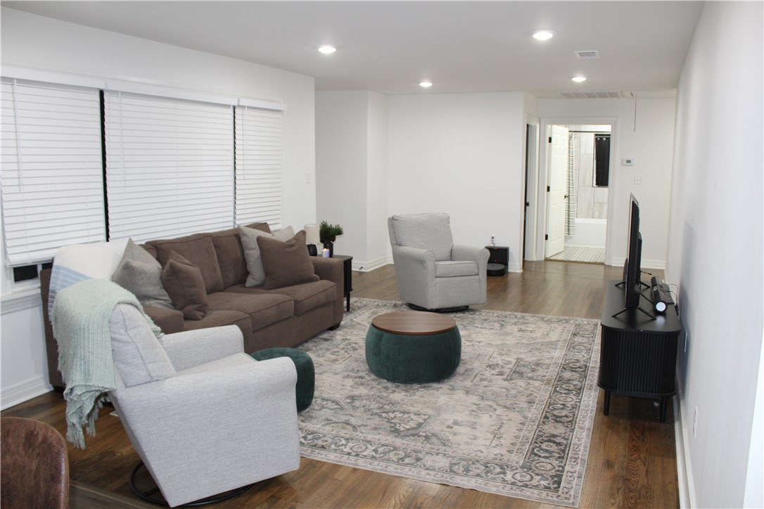 ORIGINAL TOWN OF BENTON - Residential