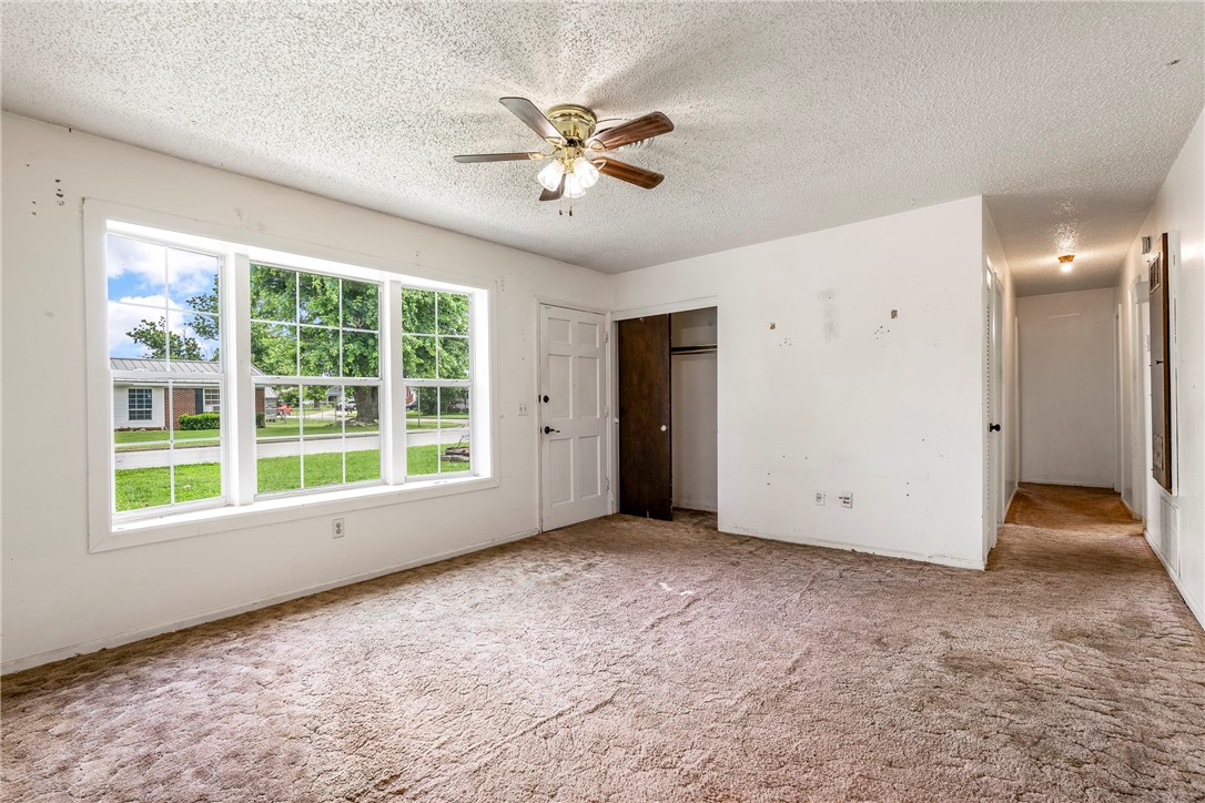 Dixieland Village 1st Add Rogers - Residential