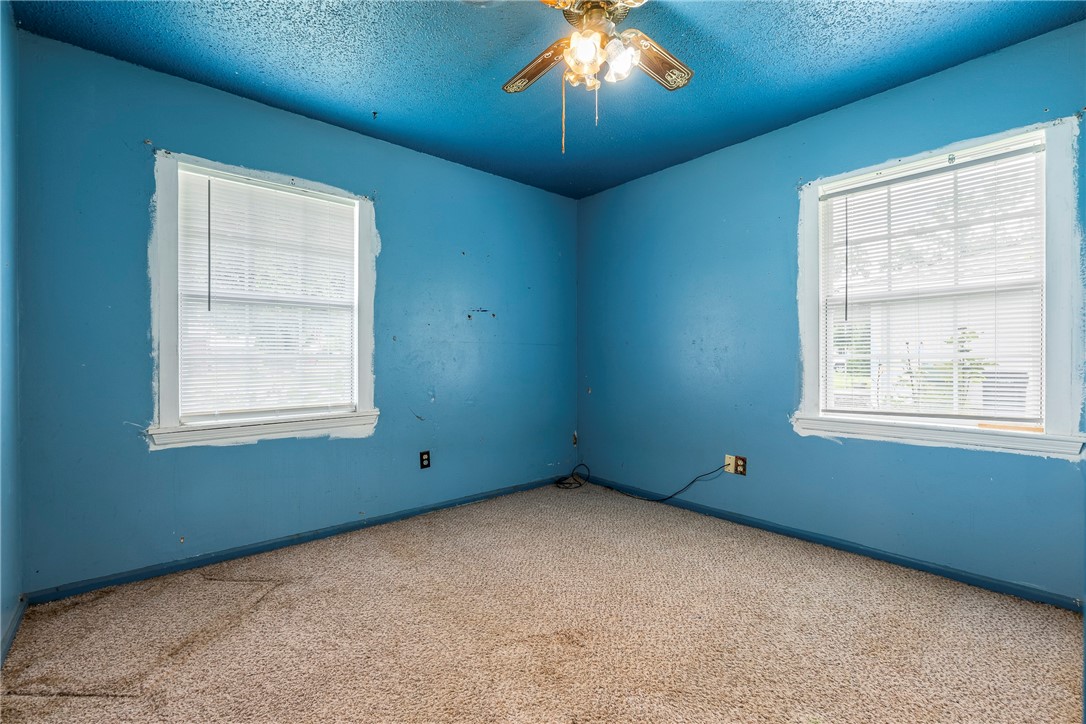 Dixieland Village 1st Add Rogers - Residential