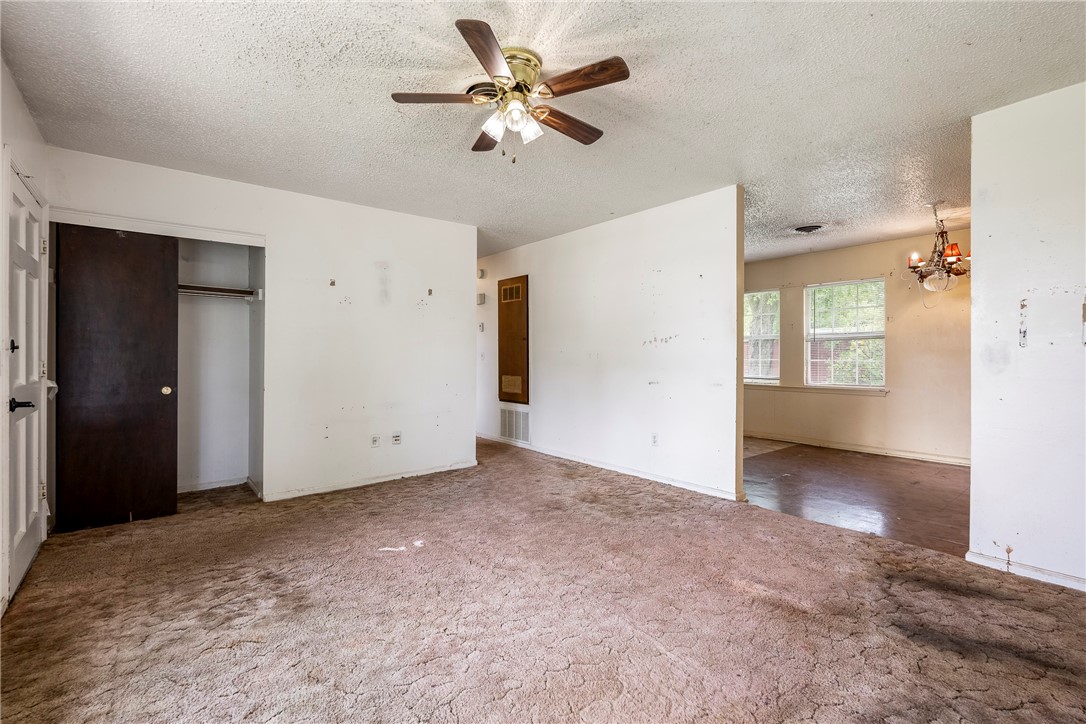 Dixieland Village 1st Add Rogers - Residential