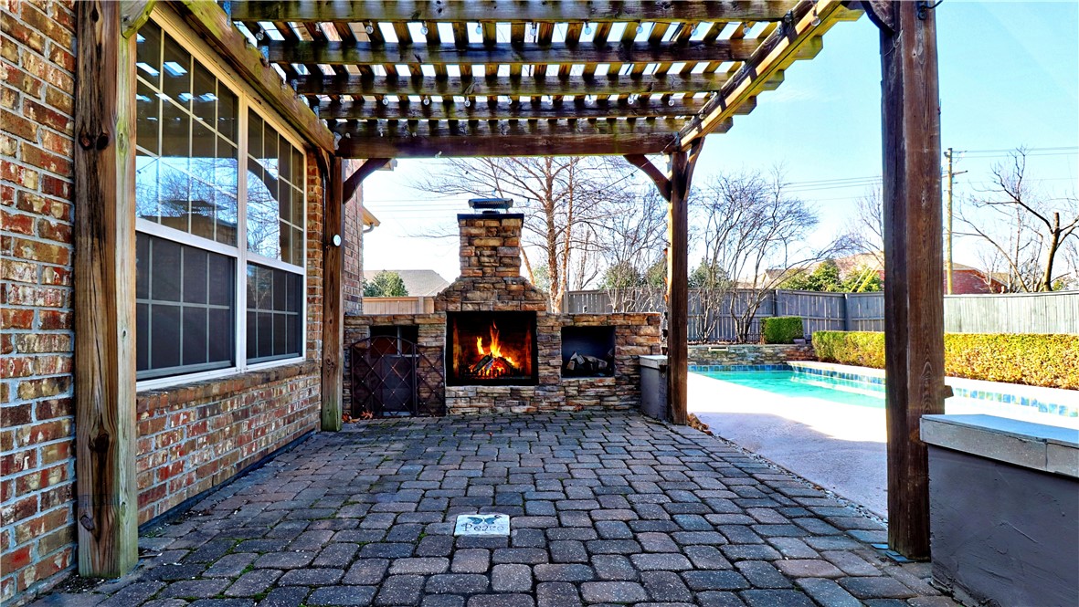 Pinnacle Gardens Sub Rogers - Residential