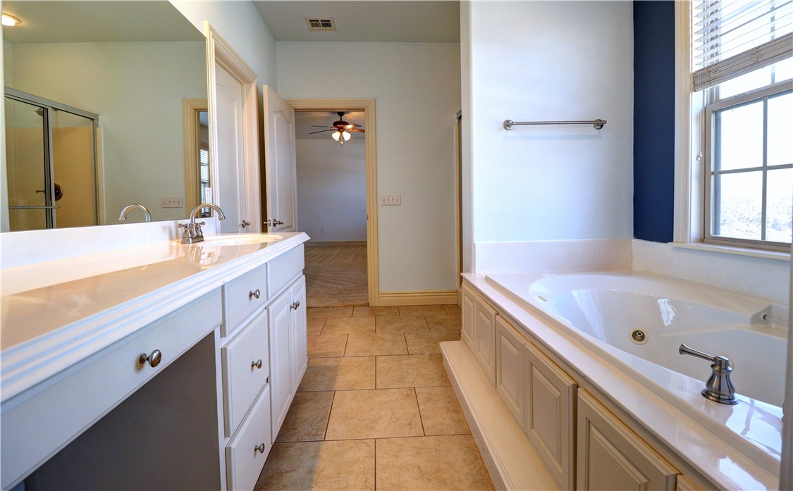 Pinnacle Gardens Sub Rogers - Residential