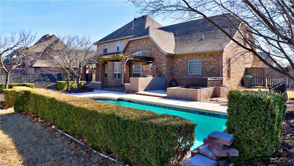 Pinnacle Gardens Sub Rogers - Residential