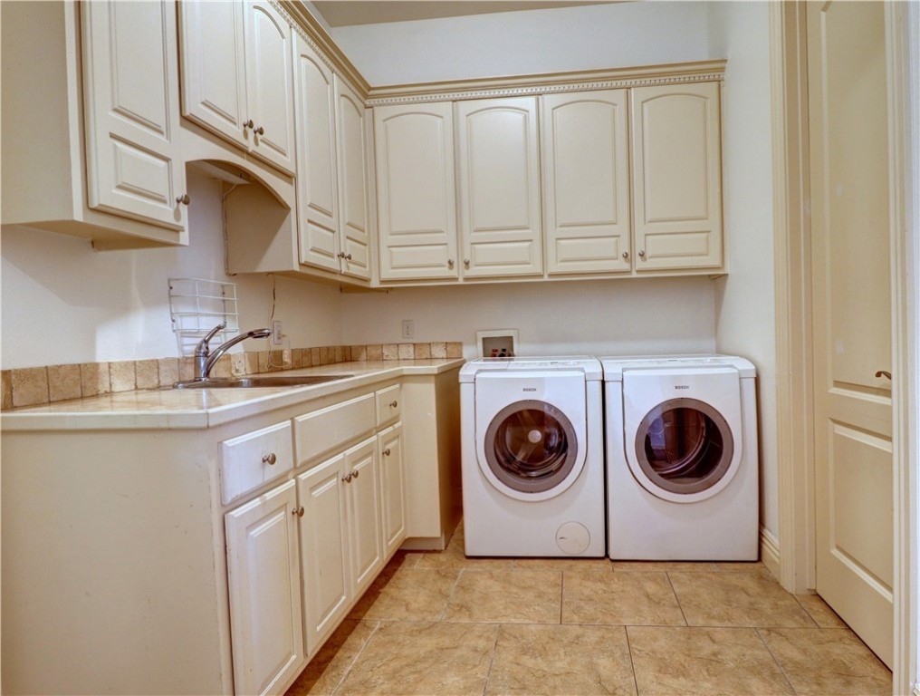 Pinnacle Gardens Sub Rogers - Residential