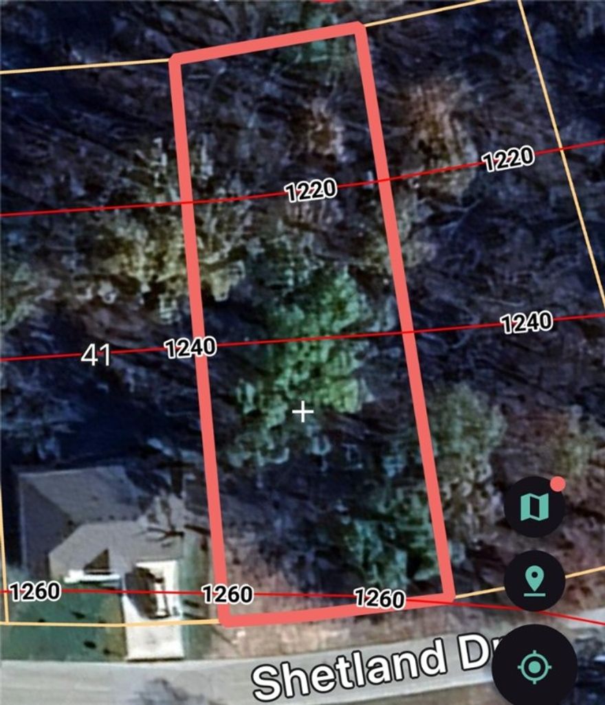 Great LARGE lot for building just minutes from I-49 in Bella Vista.  This lot is relatively level at the top and slopes to the back.  Near Highlands Golf Course and Branchwood Recreation Center.