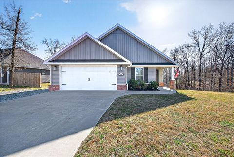Photo of 281 Kinross Drive, Bella Vista, AR 72715 (MLS # 1339617)