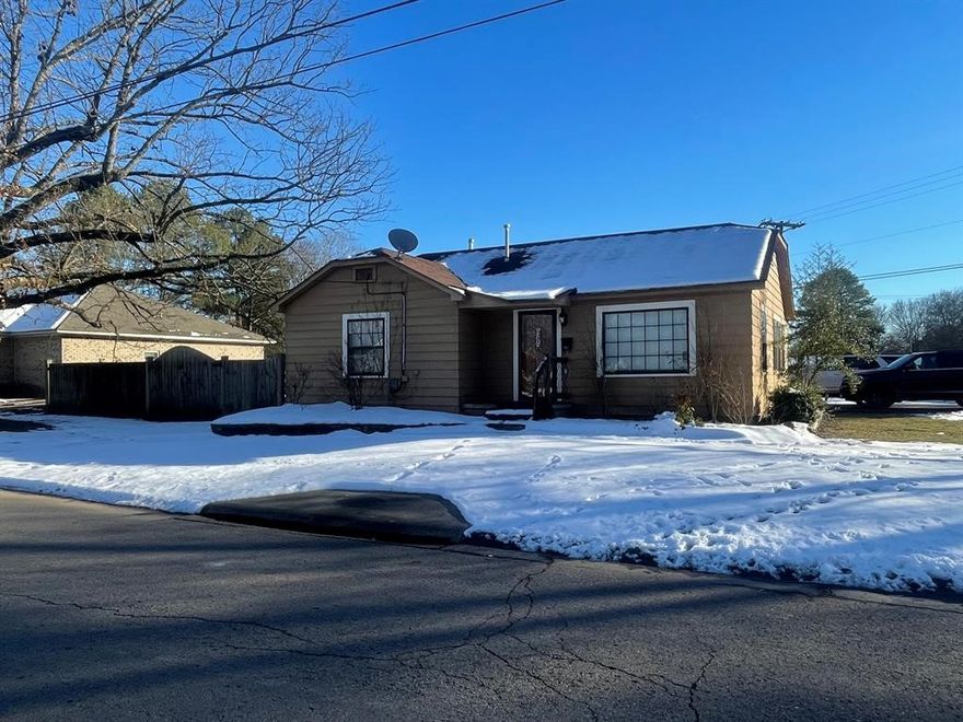 CAPTIVATING COTTAGE/ DWELLING--gorgeous hardwood flooring, shining picture windows, open floor plan, beautiful cabinetry, tons of charm and character. Updated throughout, newer kitchen and bathroom. NEW ROOF installed 2021. New water heater 2022. NEW paint throughout, SMART THERMOSTAT installed. New ceiling fans. NEW DISHWASHER. Phenomenal corner lot offers an established lawn with a fenced backyard plus fire pit and patio. 2 separate entrances. Walking distance to the university! Options include a perfect home or investment venture.
