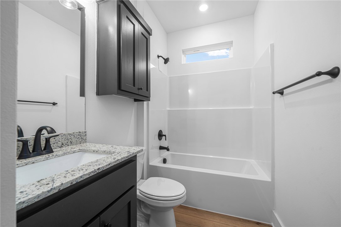 Wells Lake Cottages at Chaffee Cottages - Residential