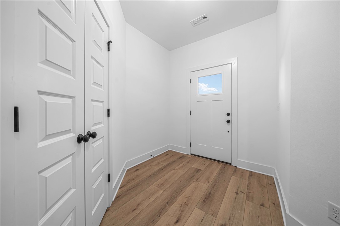 Wells Lake Cottages at Chaffee Cottages - Residential