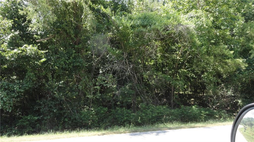 Great wooded quiet location with beautiful view. Agent owned
