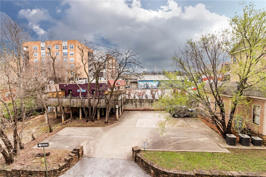 Three Sisters - Residential Lease
