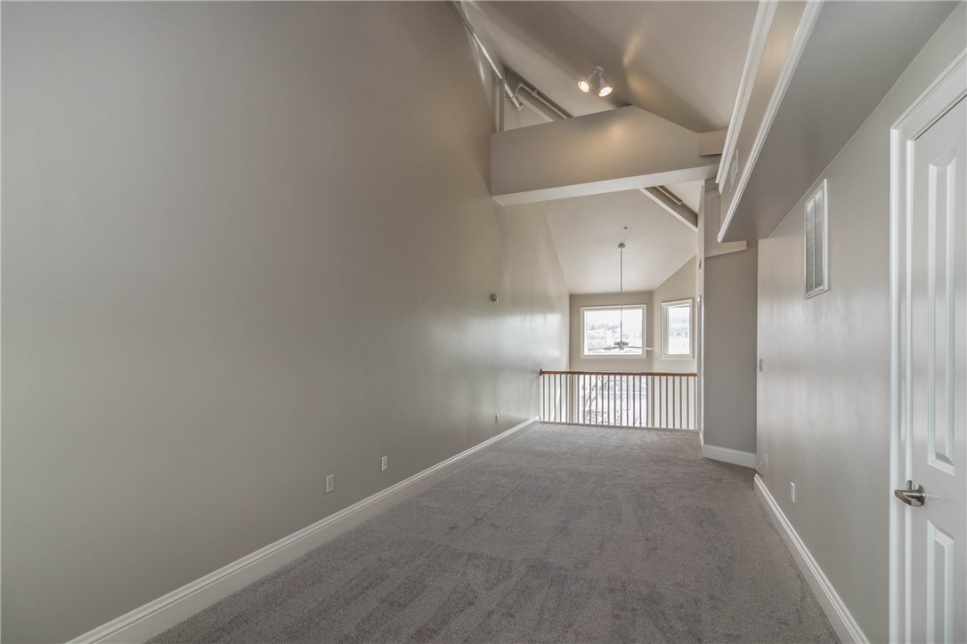Three Sisters - Residential Lease
