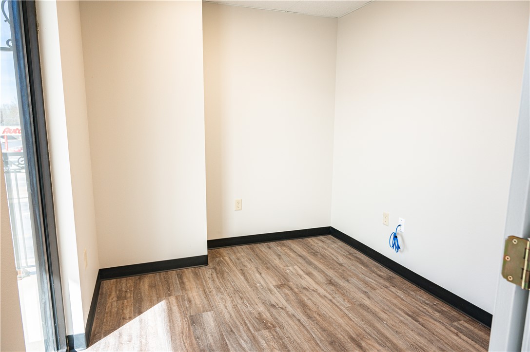 Crossroads Add - Commercial Lease