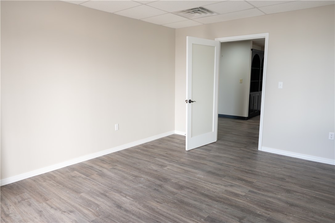 Crossroads Add - Commercial Lease