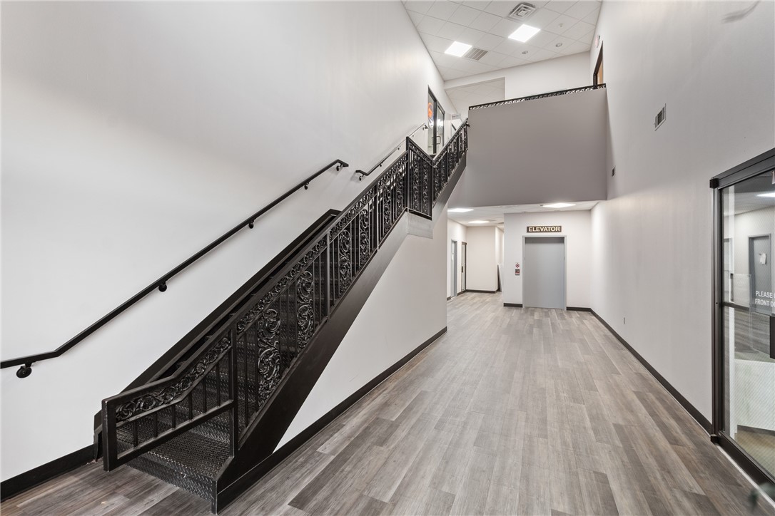 Crossroads Add - Commercial Lease