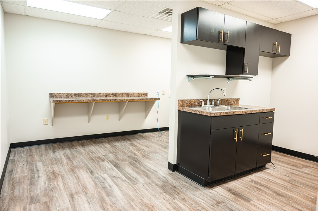 Crossroads Add - Commercial Lease