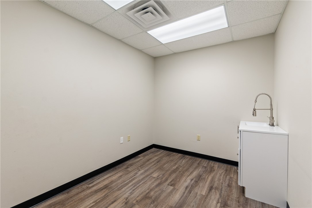 Crossroads Add - Commercial Lease