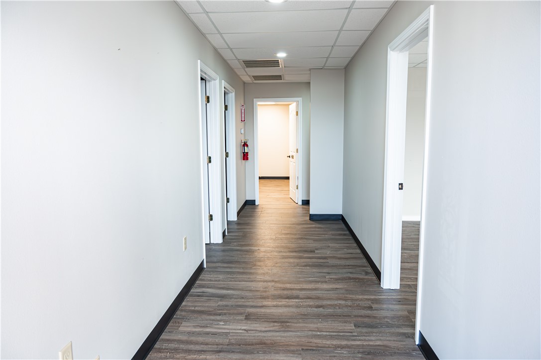 Crossroads Add - Commercial Lease