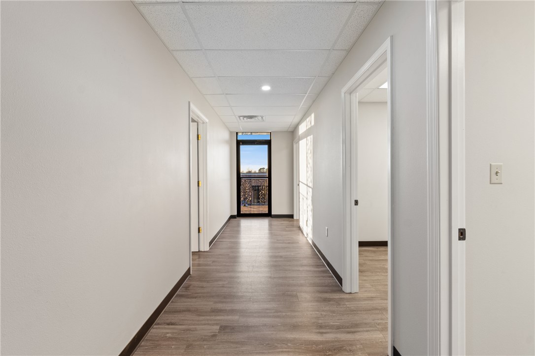 Crossroads Add - Commercial Lease