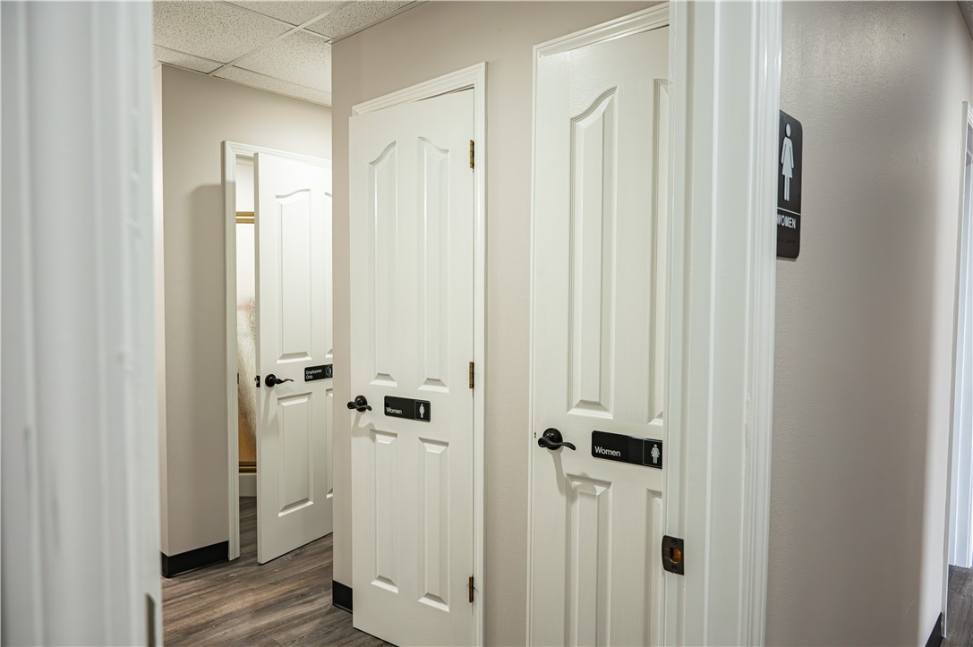 Crossroads Add - Commercial Lease