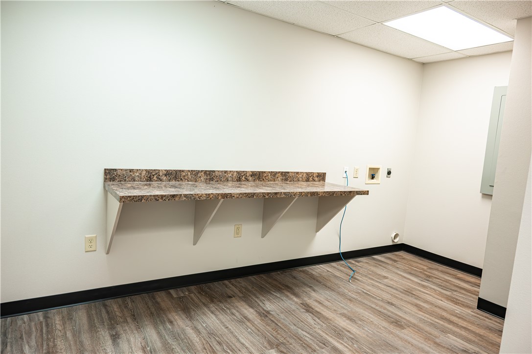 Crossroads Add - Commercial Lease