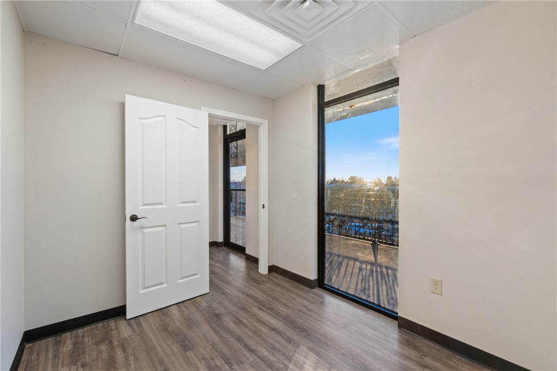 Crossroads Add - Commercial Lease