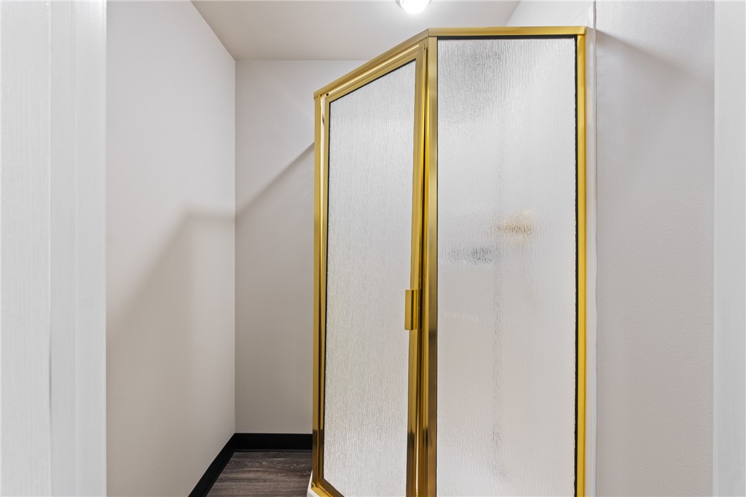 Crossroads Add - Commercial Lease