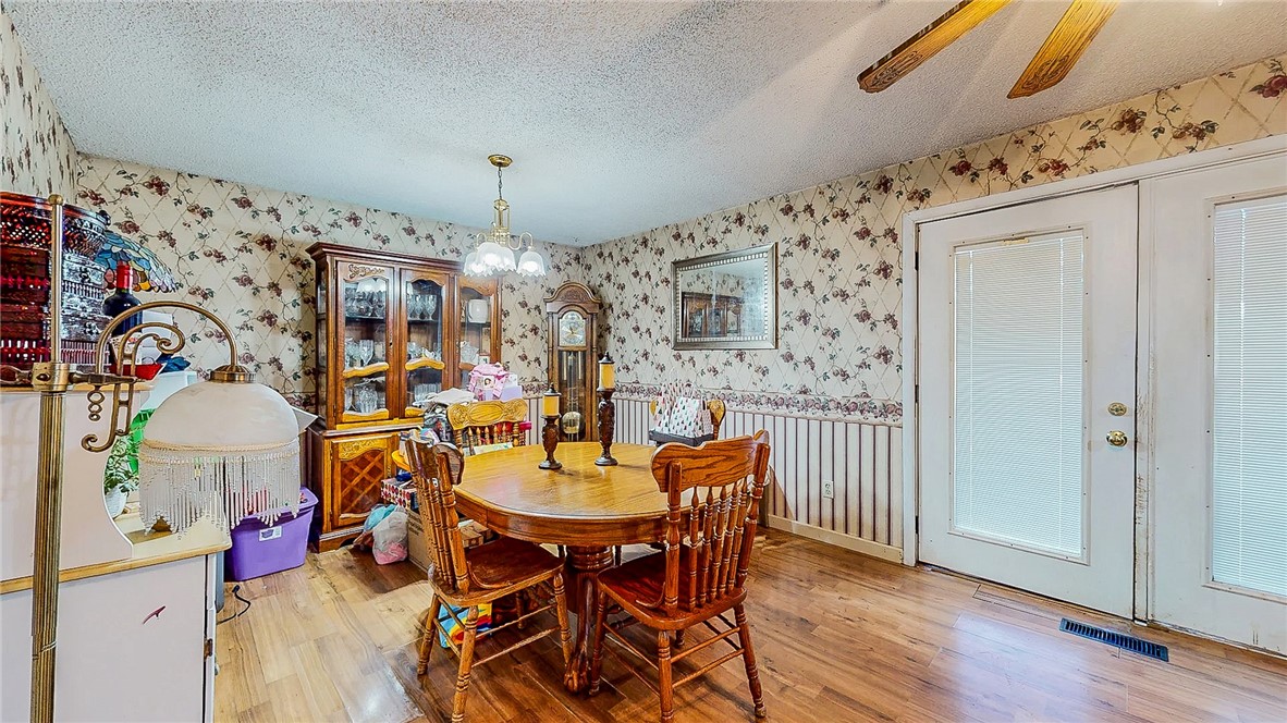 Elm Spgs Outlots - Residential