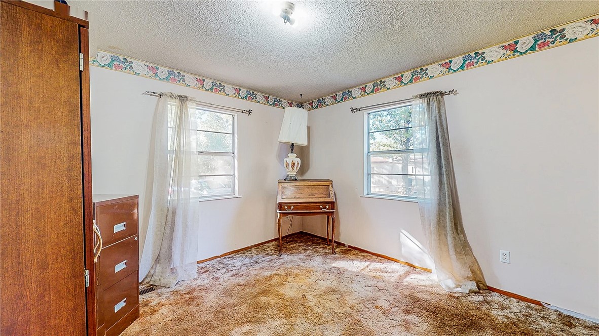 Elm Spgs Outlots - Residential