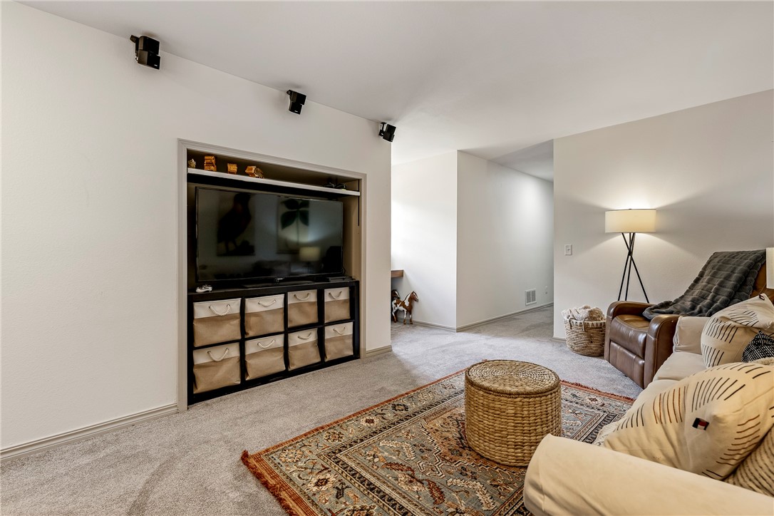 28-20-29-RURAL - Residential