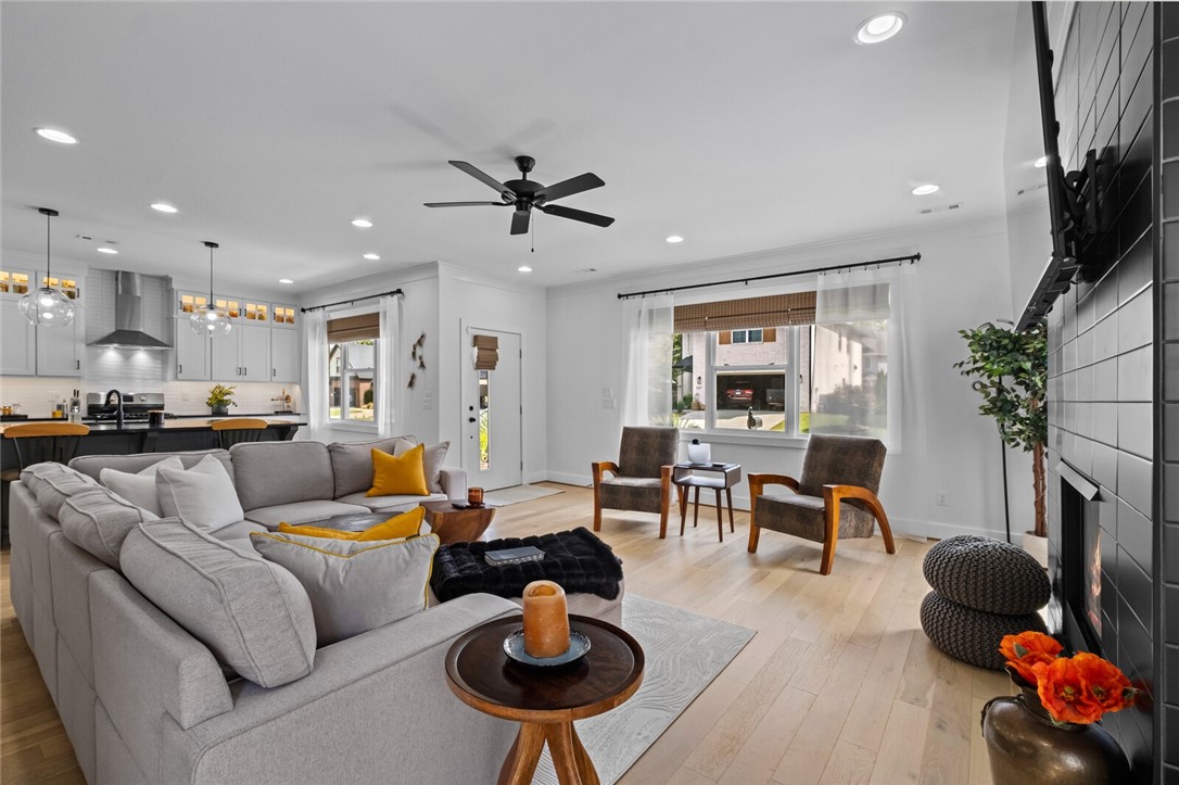 Shadow Valley Ph 8 Rogers - Residential