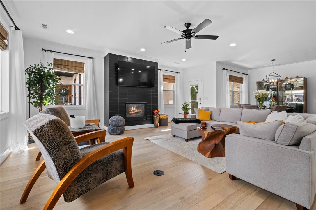 Shadow Valley Ph 8 Rogers - Residential