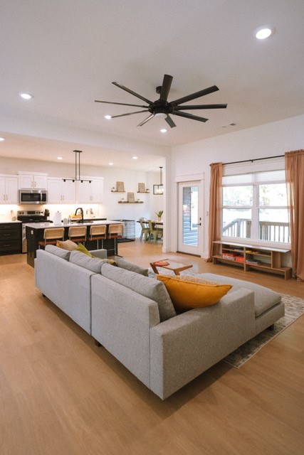 Northampton Sub Bvv - Residential Lease