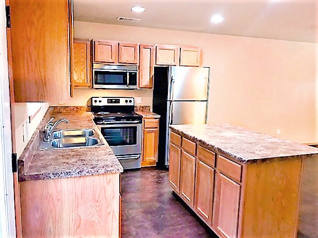 Shiloh House Ph I - Residential Lease