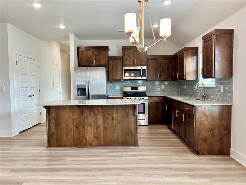 Snyder Grove Sub - Residential Lease