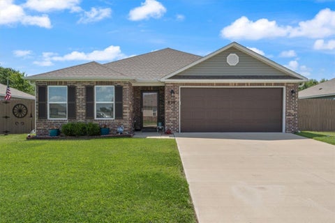 Photo of 820 S Excelsior Drive, Siloam Springs, AR 72761 (MLS # 1365552)