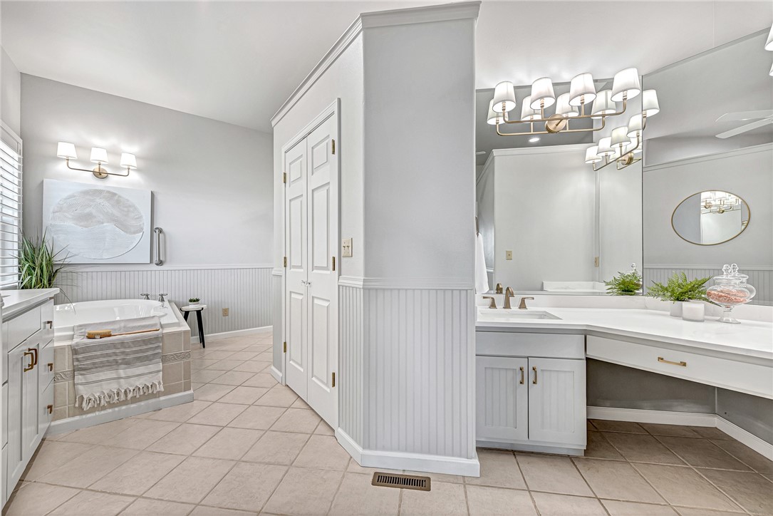 Point Mirage - Residential