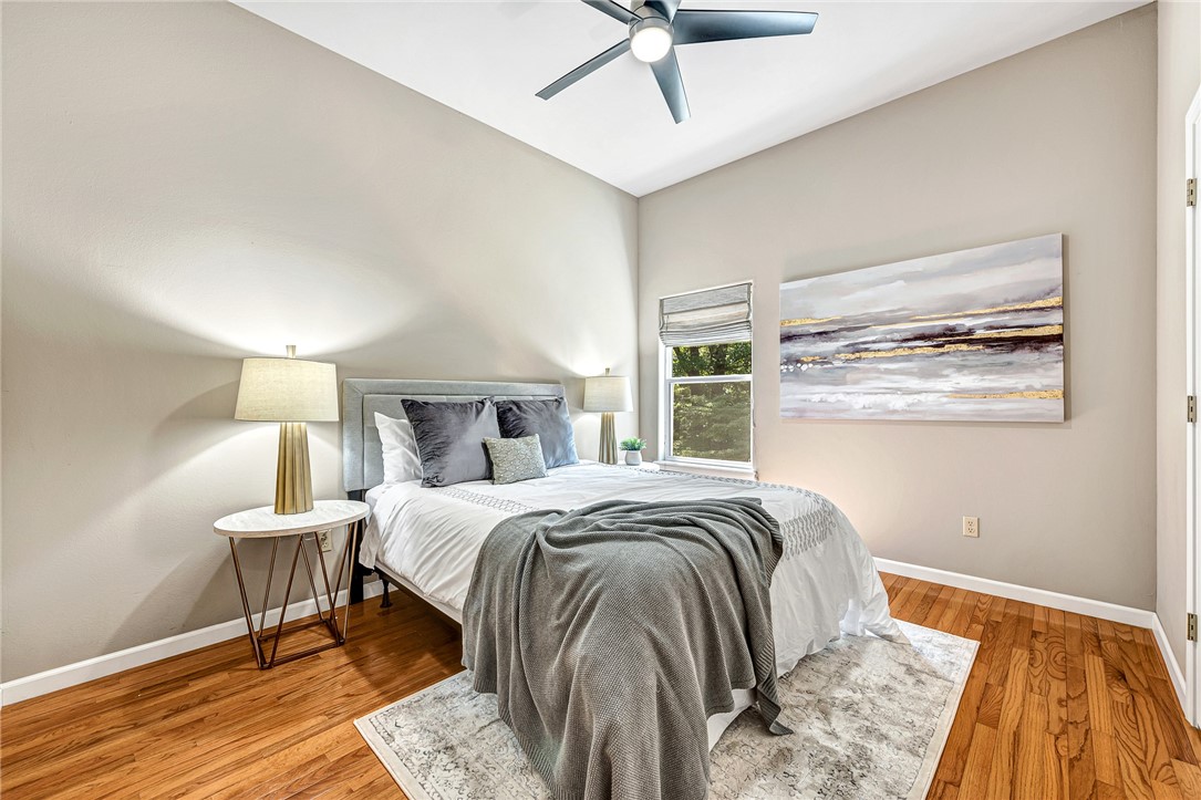 Point Mirage - Residential