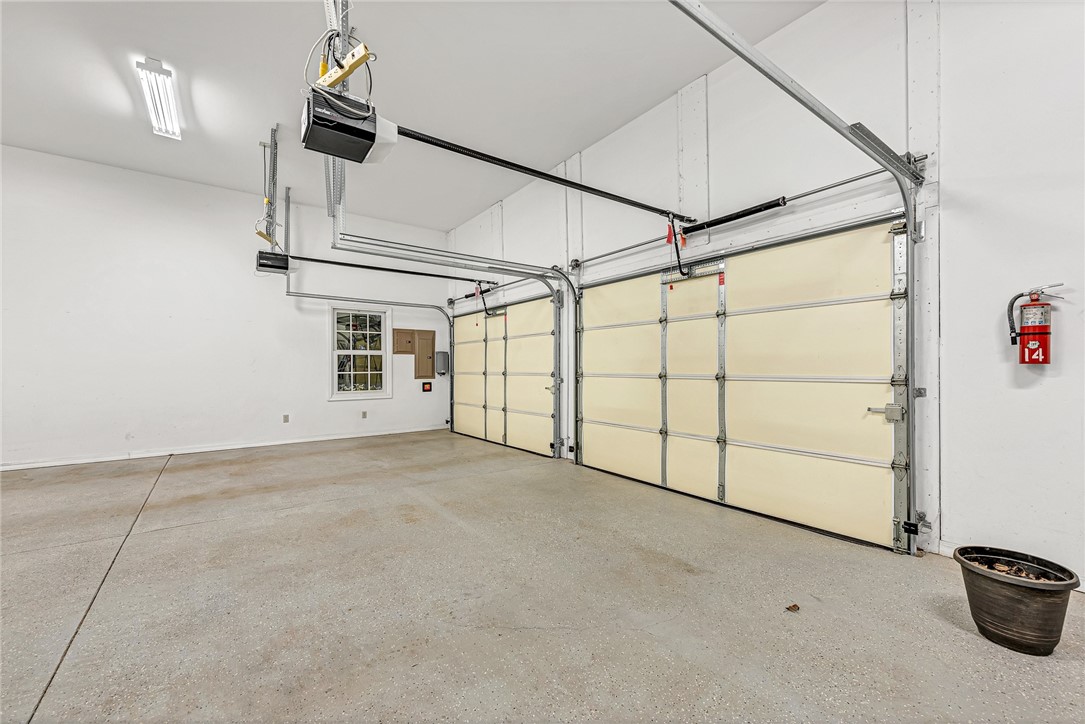 Point Mirage - Residential