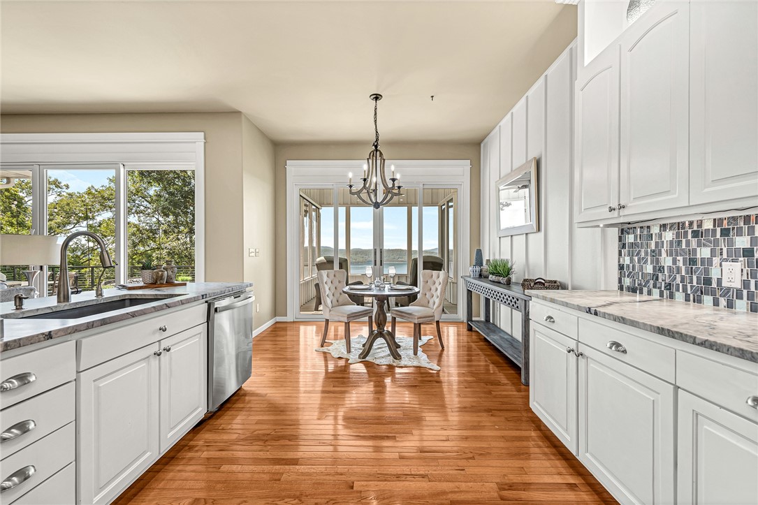 Point Mirage - Residential