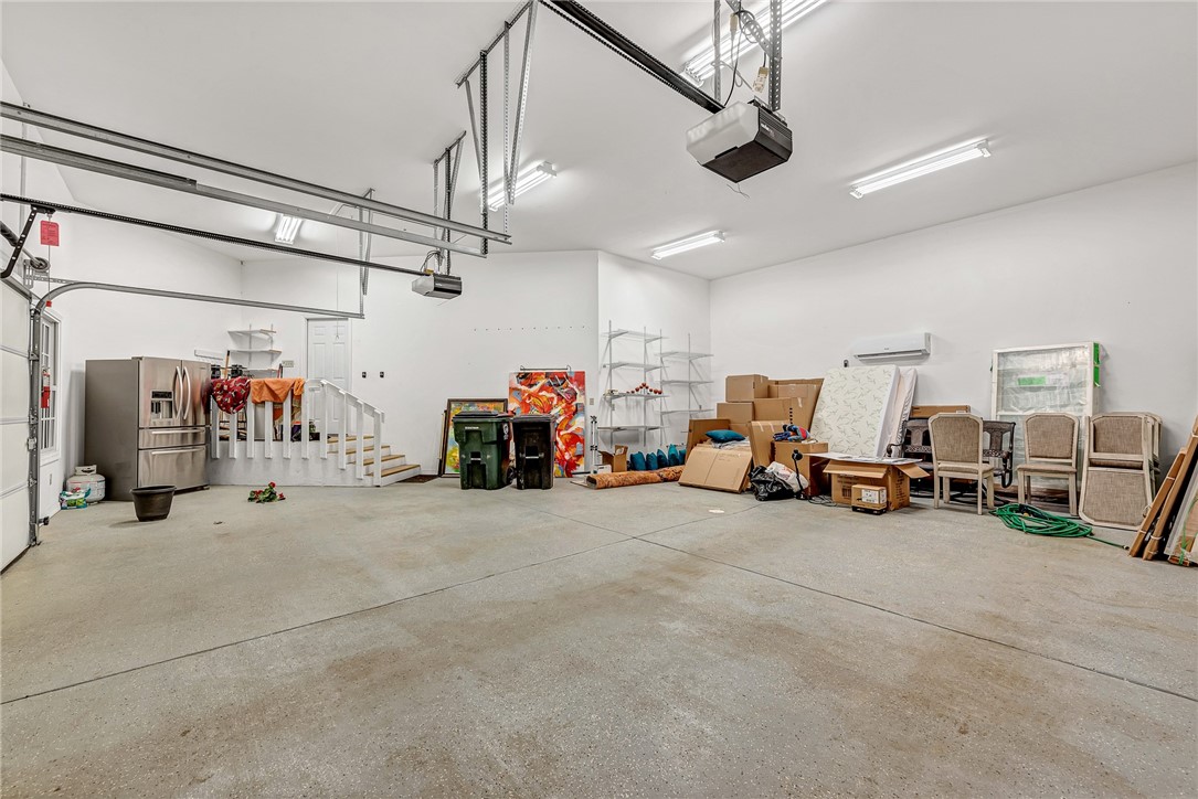 Point Mirage - Residential