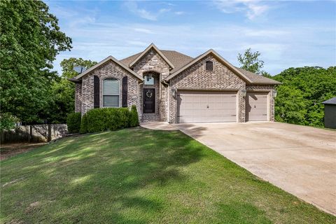 Photo of 12286 Greenstone Drive, Bentonville, AR 72712 (MLS # 1345159)