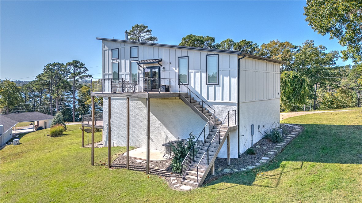 HOLIDAY HILLS - Residential