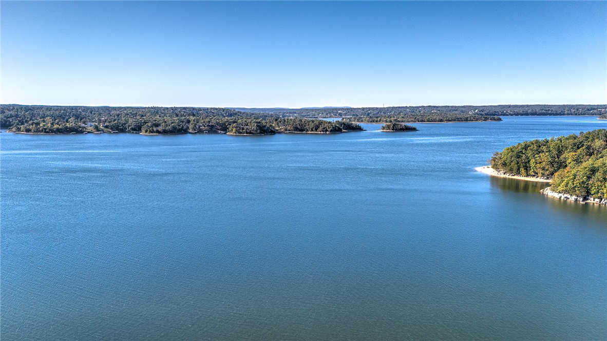 HOLIDAY HILLS - Residential